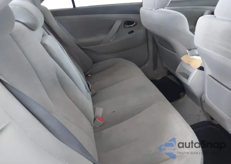 2007 Toyota Camry Ce/Le/Xle/Se z USA, uszkodzony, nr VIN 4T1BE46K07U185241